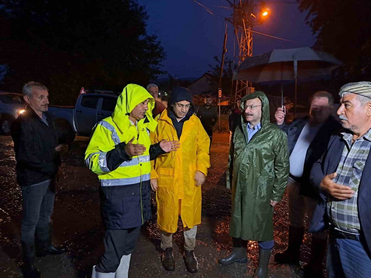 Koçarlı-Söke karayolu ulaşıma kapandı