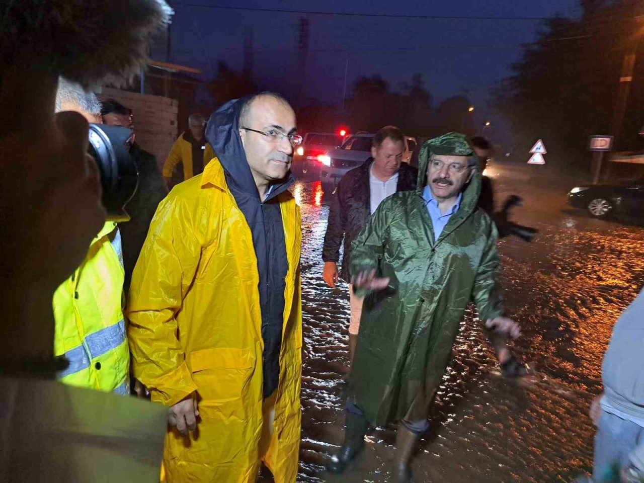 Koçarlı-Söke karayolu ulaşıma kapandı