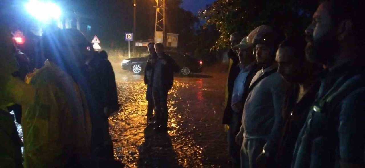 Koçarlı-Söke karayolu ulaşıma kapandı