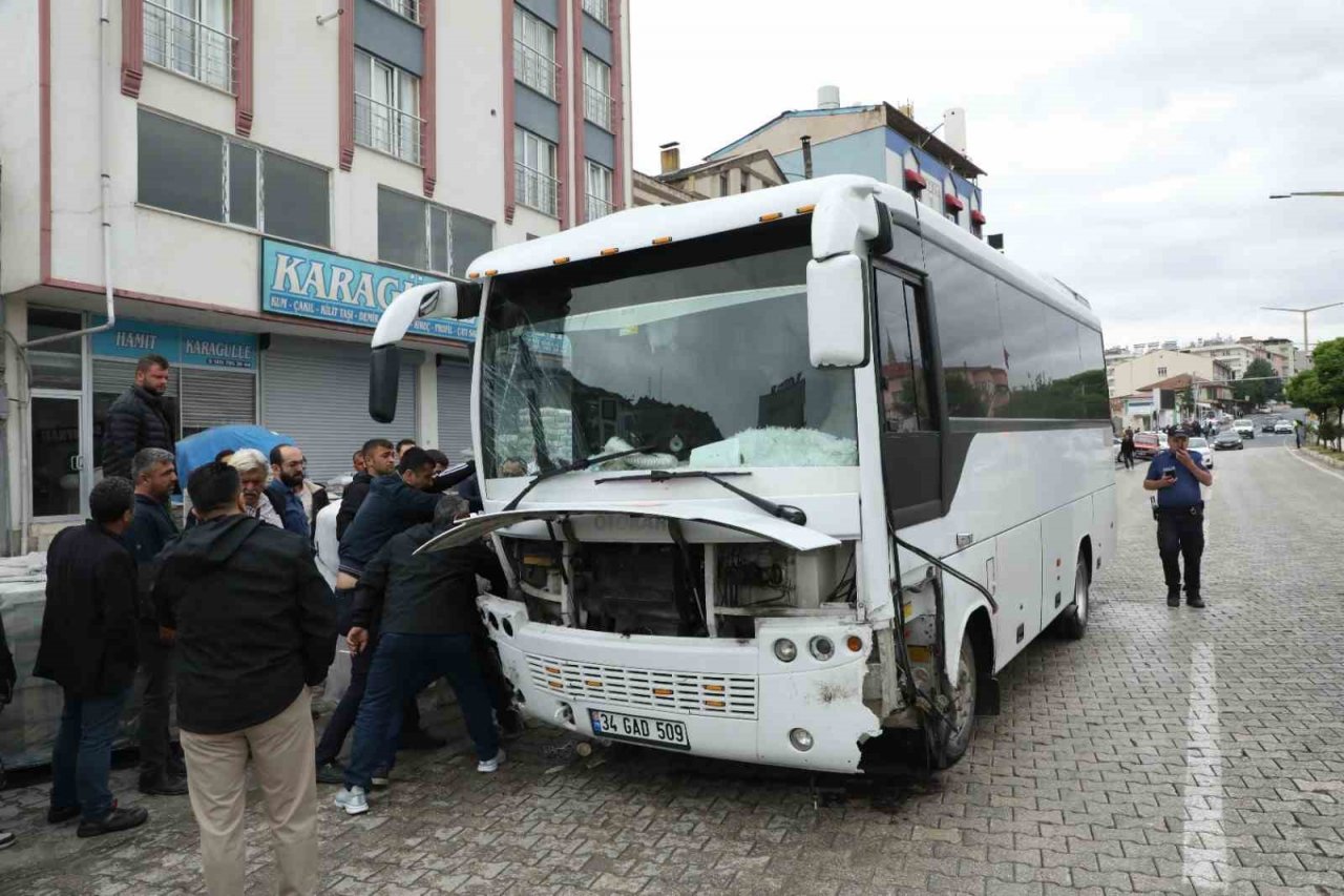 Malatya’da midibüs dehşeti: 7 yaralı