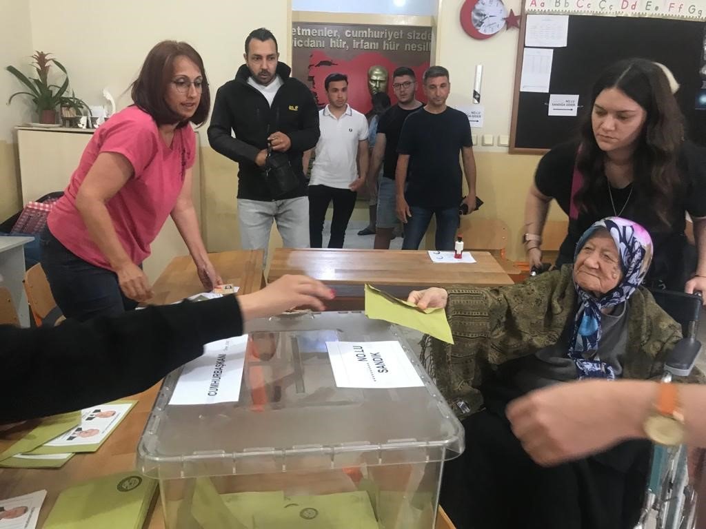 Marmarisliler Cumhurbaşkanlığı seçimleri için oylarını kullandı
