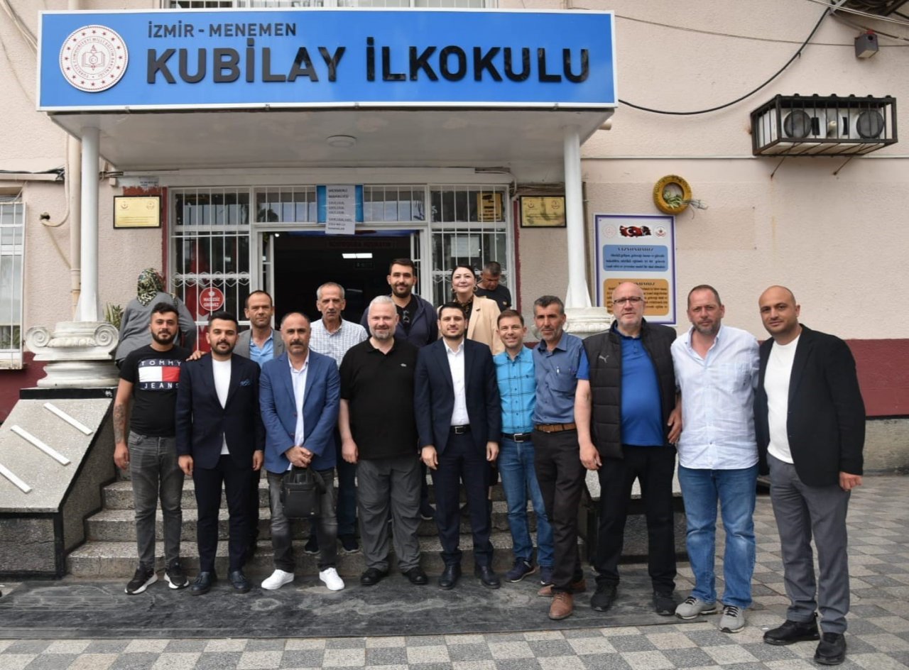 Başkan Pehlivan, sandık başına giderek oyunu kullandı