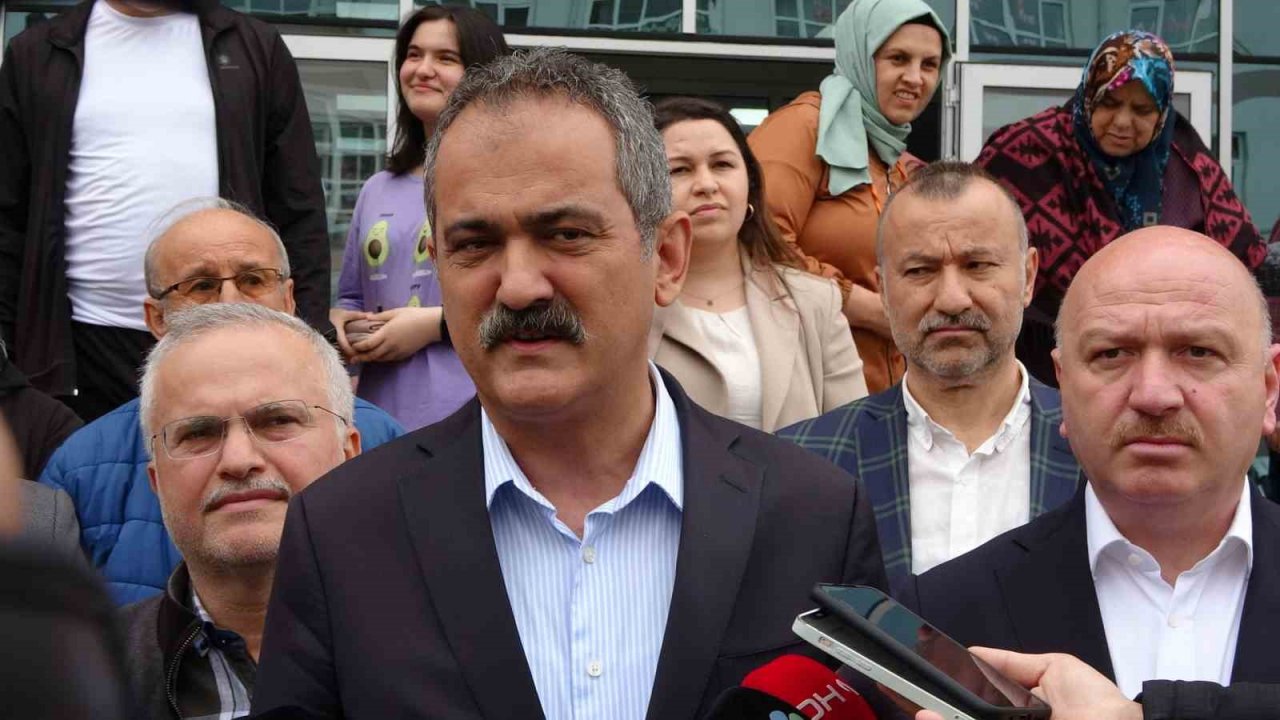 Bakan Özer oyunu Ordu’da kullandı