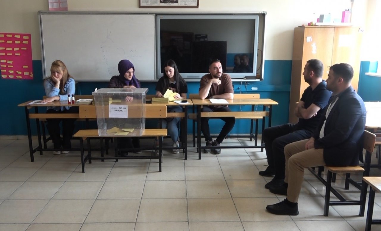 Muş’ta oy verme işlemi başladı