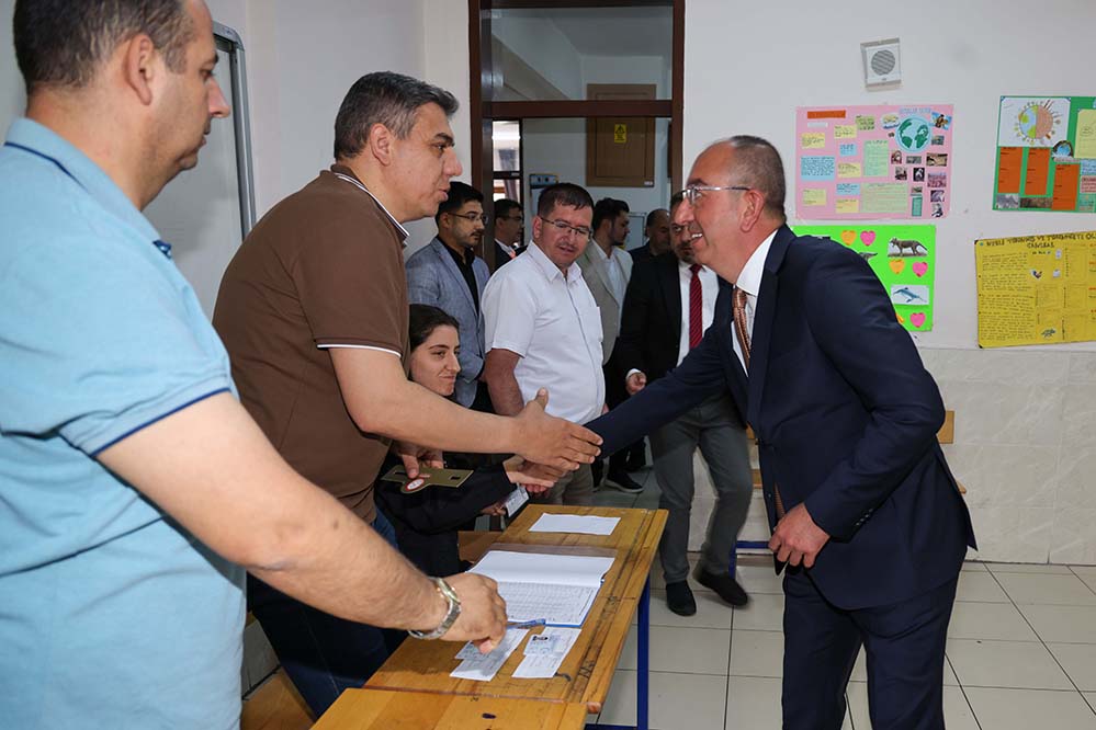 mustafa-kavus-oy1.jpg