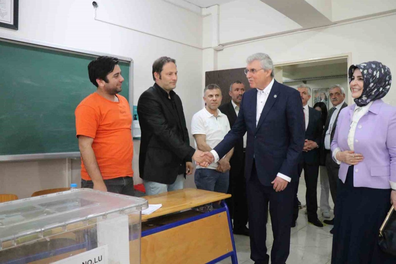 Başkan Yüce: “İnşallah bugün bayramı yaşayacağımıza inanıyorum”
