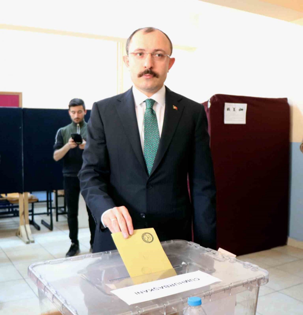 Bakan Muş: “Bu seçimin sonuçları ilk seçimlerden daha kısa sürede belli olur”