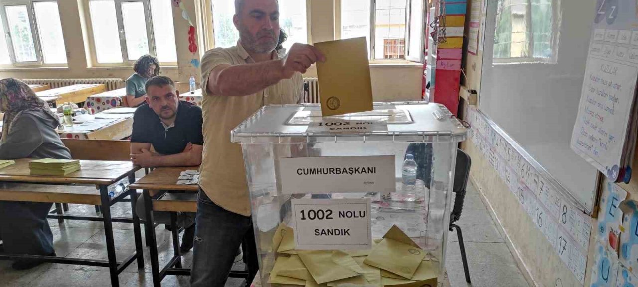 Sason’da Cumhurbaşkanı seçiminde oyların sayımına başlandı