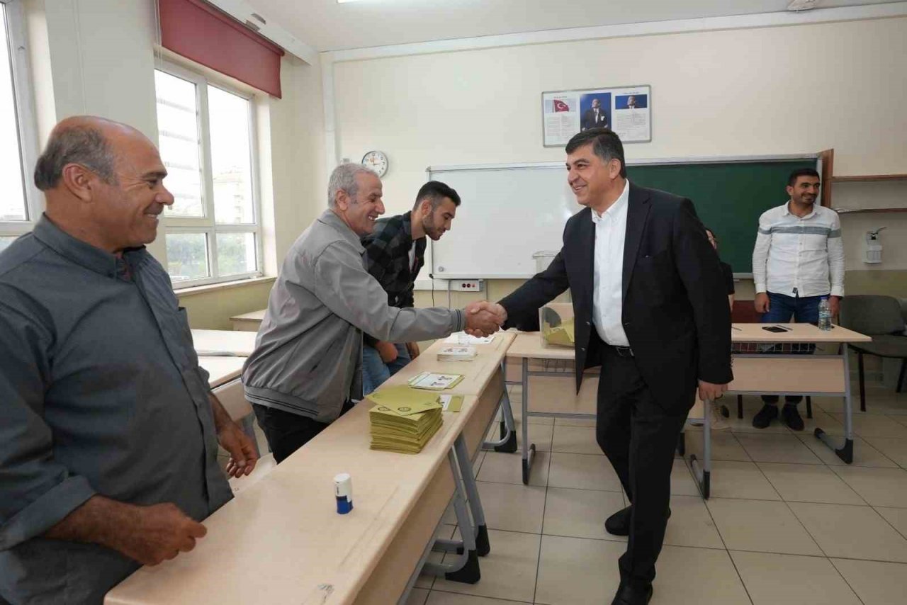 Başkan Fadıloğlu, oyunu kullandı
