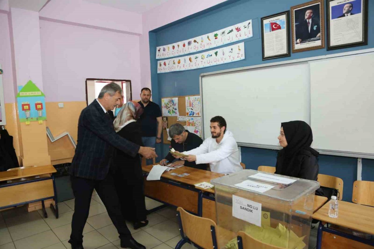 Başkan Alemdar: “Vatandaşımızın vereceği karar en doğru karardır”