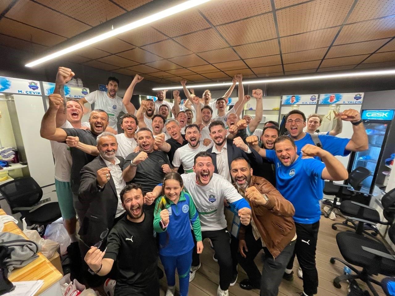 Çayırova Belediyesi, Türkiye Basketbol 1. Lig’ine yükselmeyi garantiledi