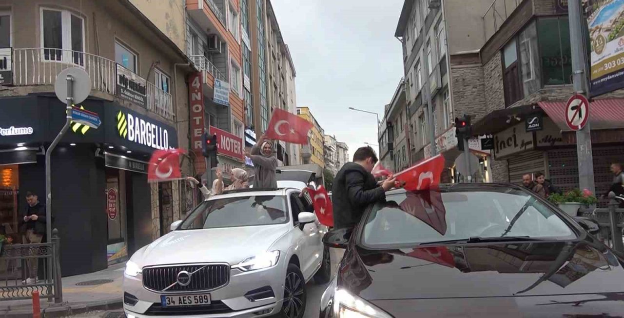 Yalova’da Cumhurbaşkanı Erdoğan’ın seçim zaferi kutlanıyor