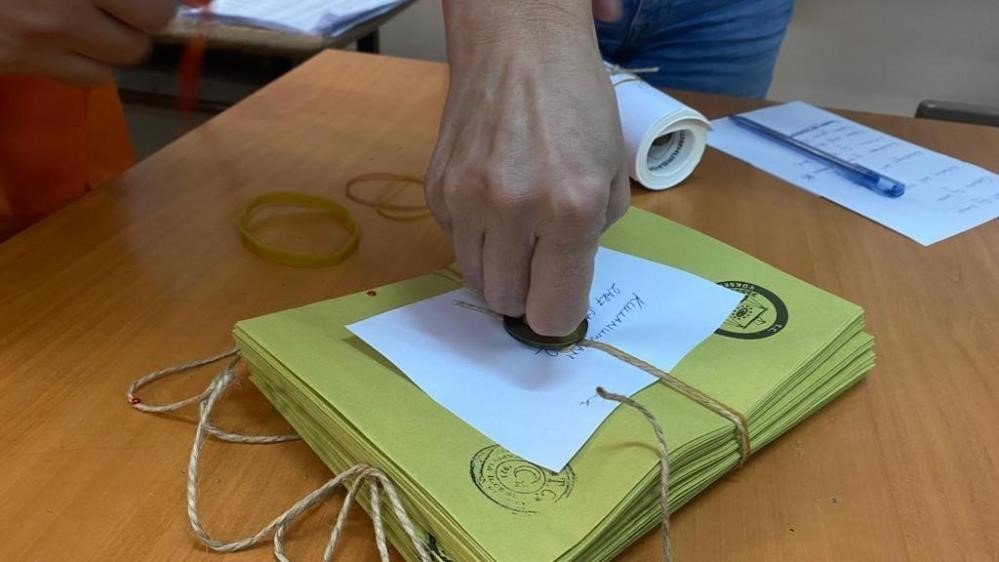Katılım oranı düştü, Erdoğan oy oranını artırdı
