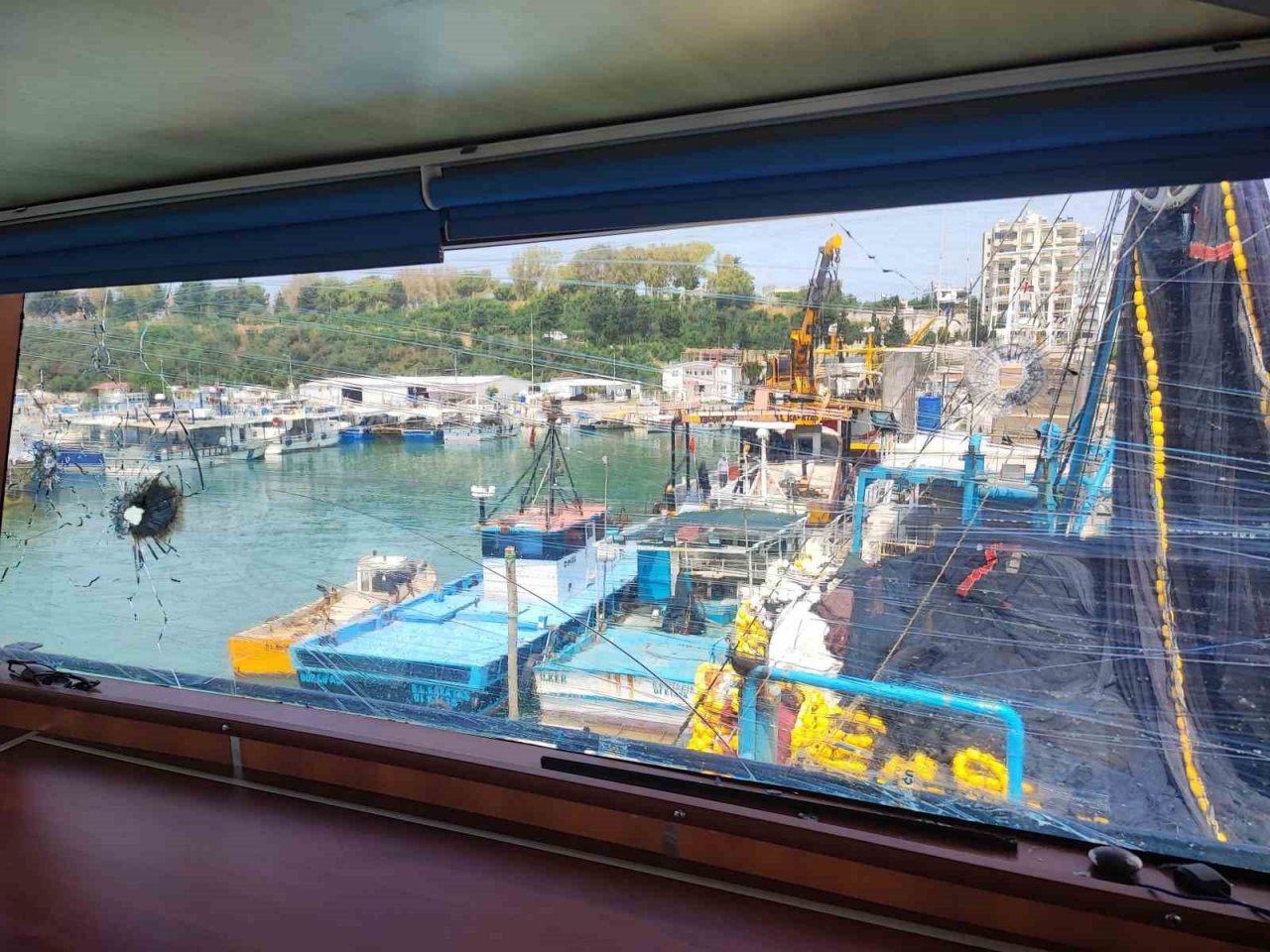 Saldırıya uğrayan teknedeki balıkçı anlattı: "2 gemi yanaştı sağlı sollu ateş açmaya başladı"