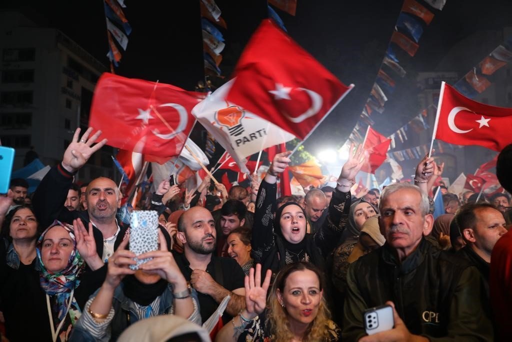 Başkan Talus: "Bu zafer, eşi benzeri olmayan bir başarı olarak tarihe geçti"
