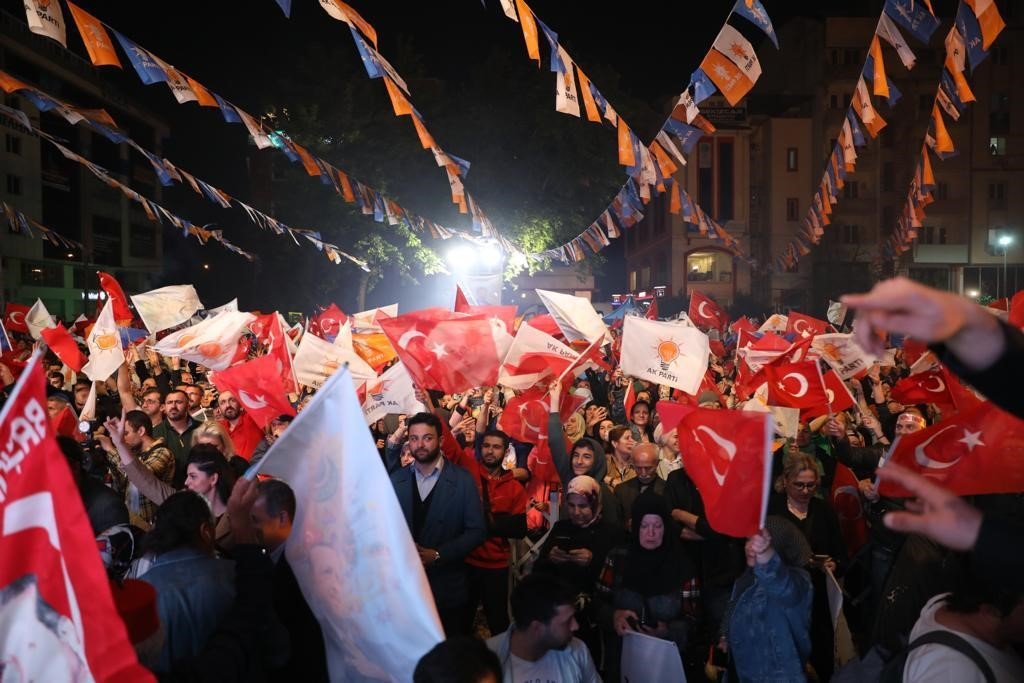 Başkan Talus: "Bu zafer, eşi benzeri olmayan bir başarı olarak tarihe geçti"