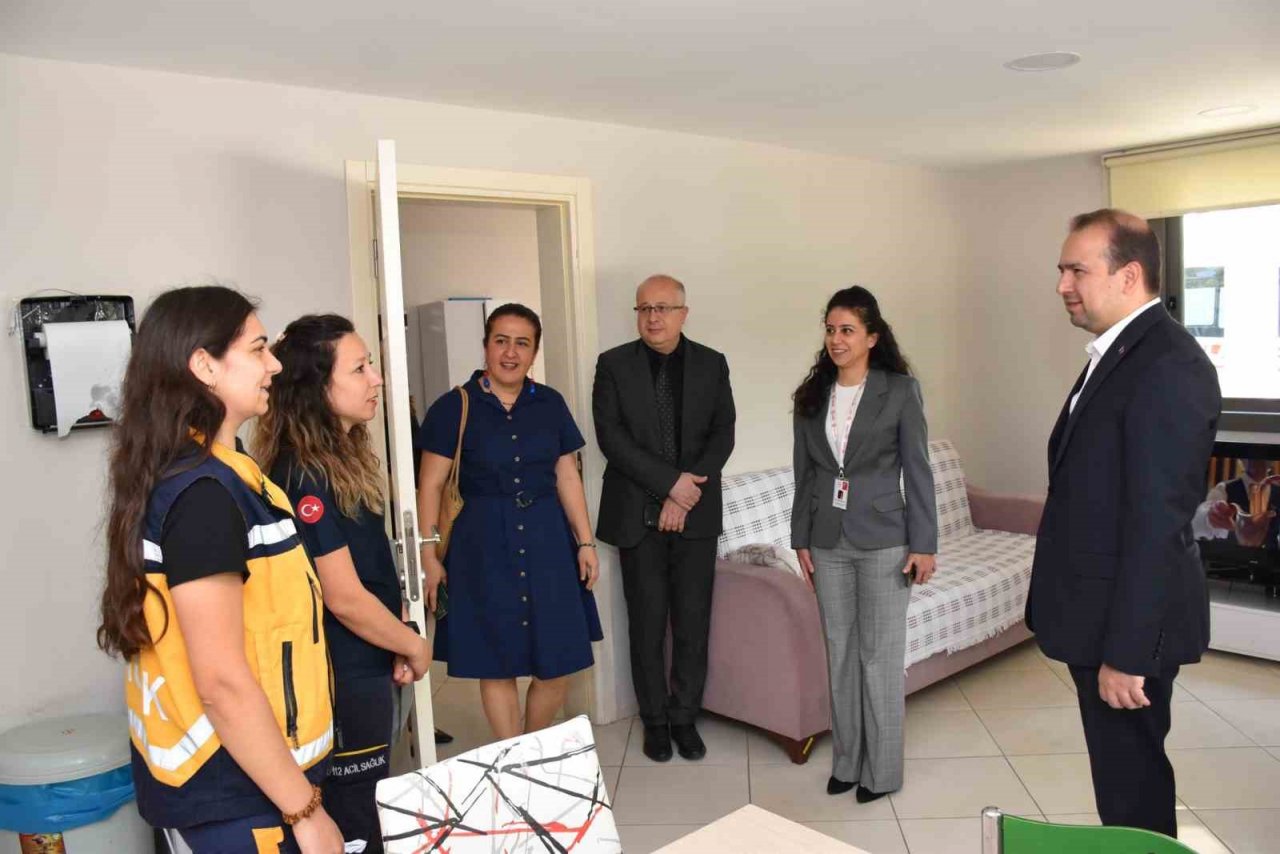 Aydın İl Sağlık Müdürü Şenkul Kuşadası’ndaki sağlık çalışmalarını yerinde inceledi