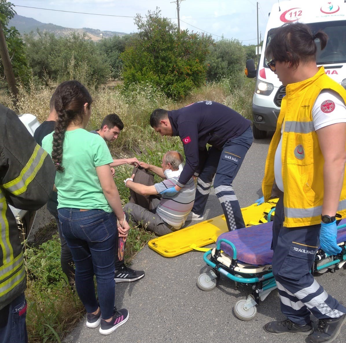 Buharkent’te otomobil takla attı: 1 yaralı