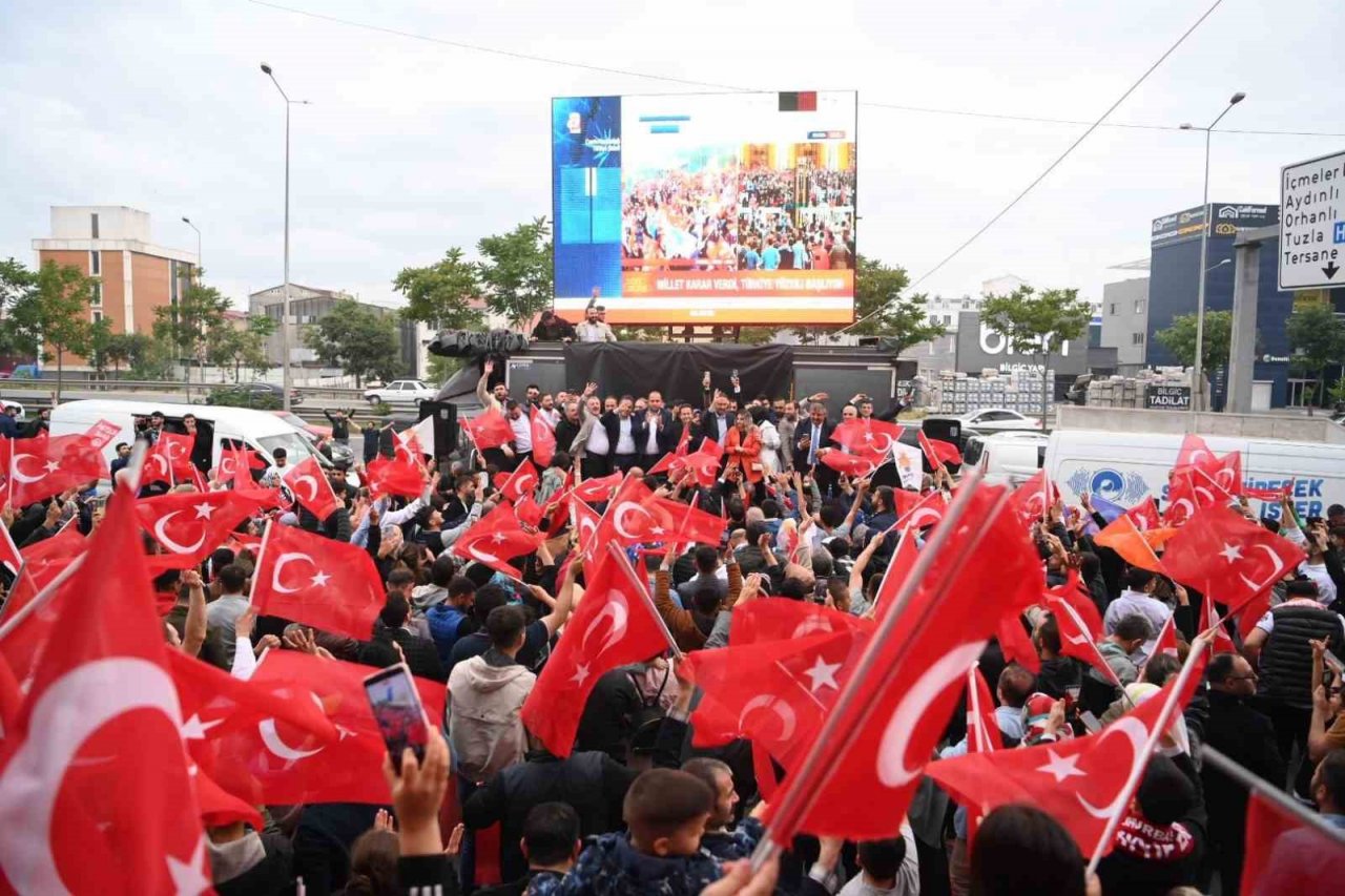 Tuzla’da seçim zaferi coşkuyla kutlandı