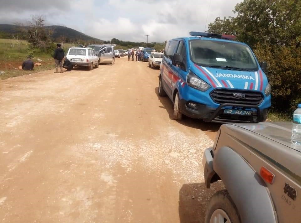 Kayıp kadın dağ taş aranıyor