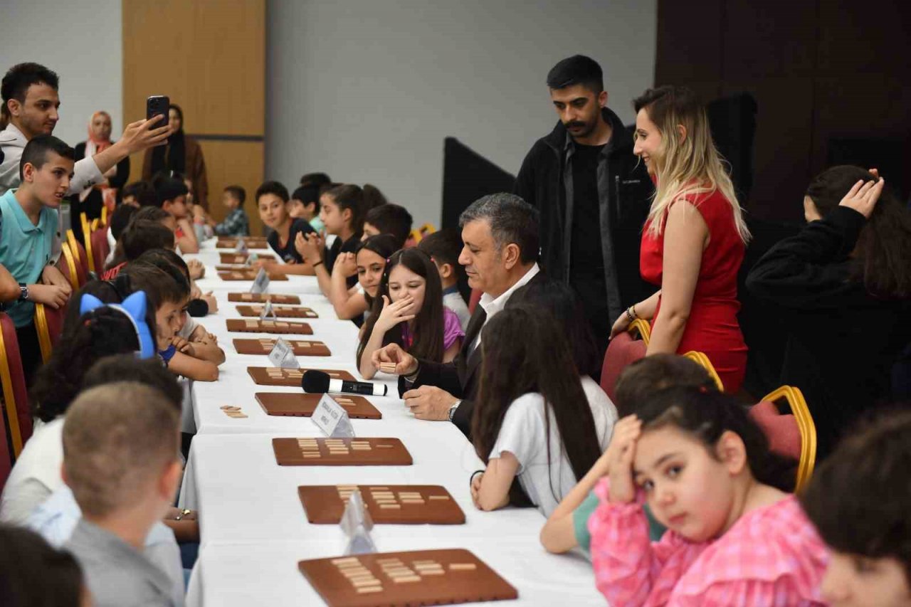 Esenyurt’ta Geleneksel Akıl ve Zekâ Oyunları Turnuvası’nın 8.’si düzenlendi