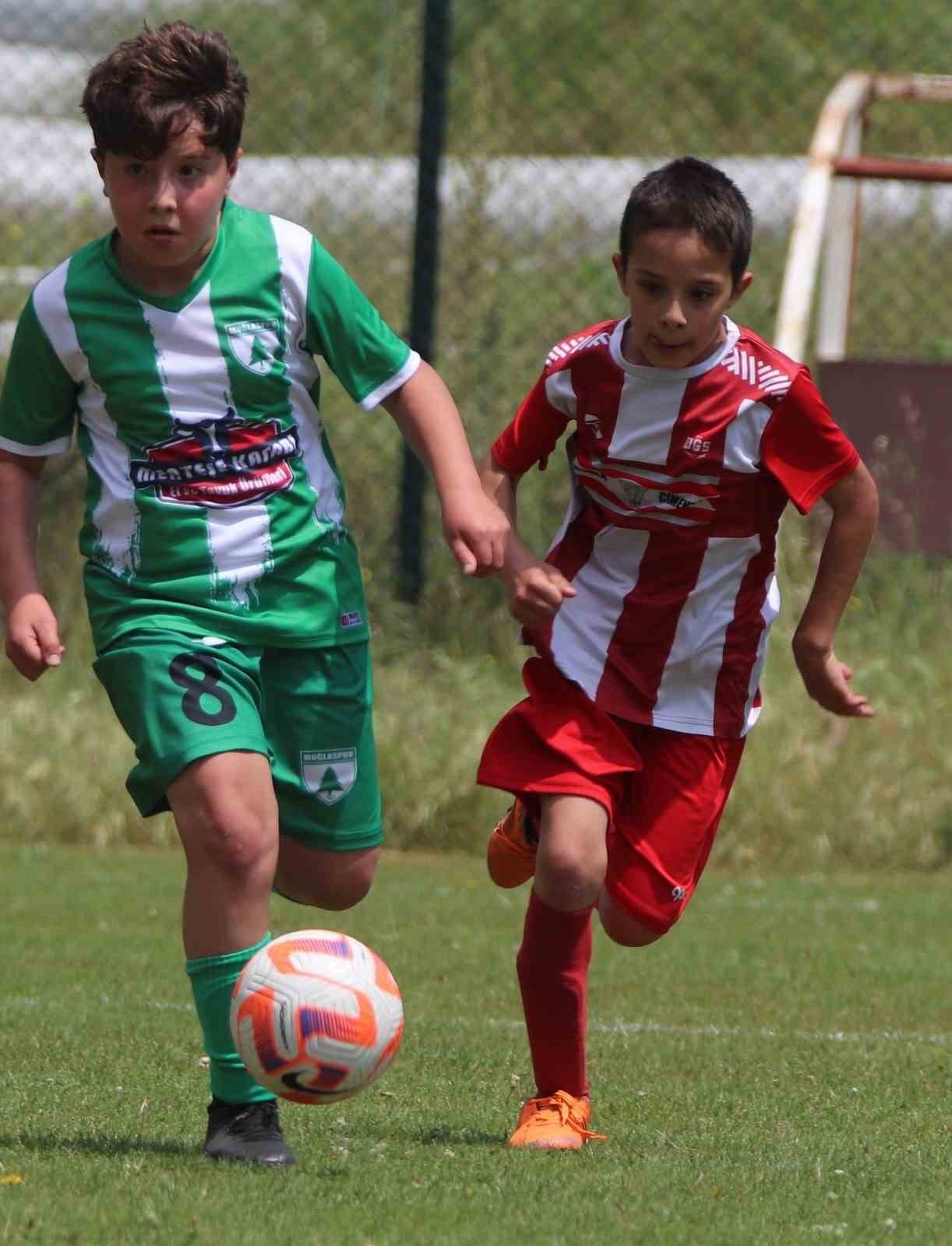 Muğlaspor U-11 takımı şampiyonluk maçına çıkıyor
