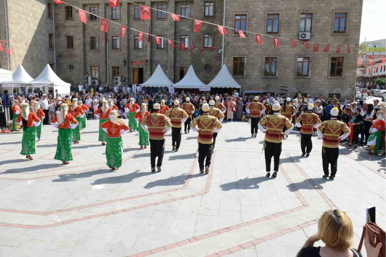 Isparta’da gül zamanı festivalle renklenecek