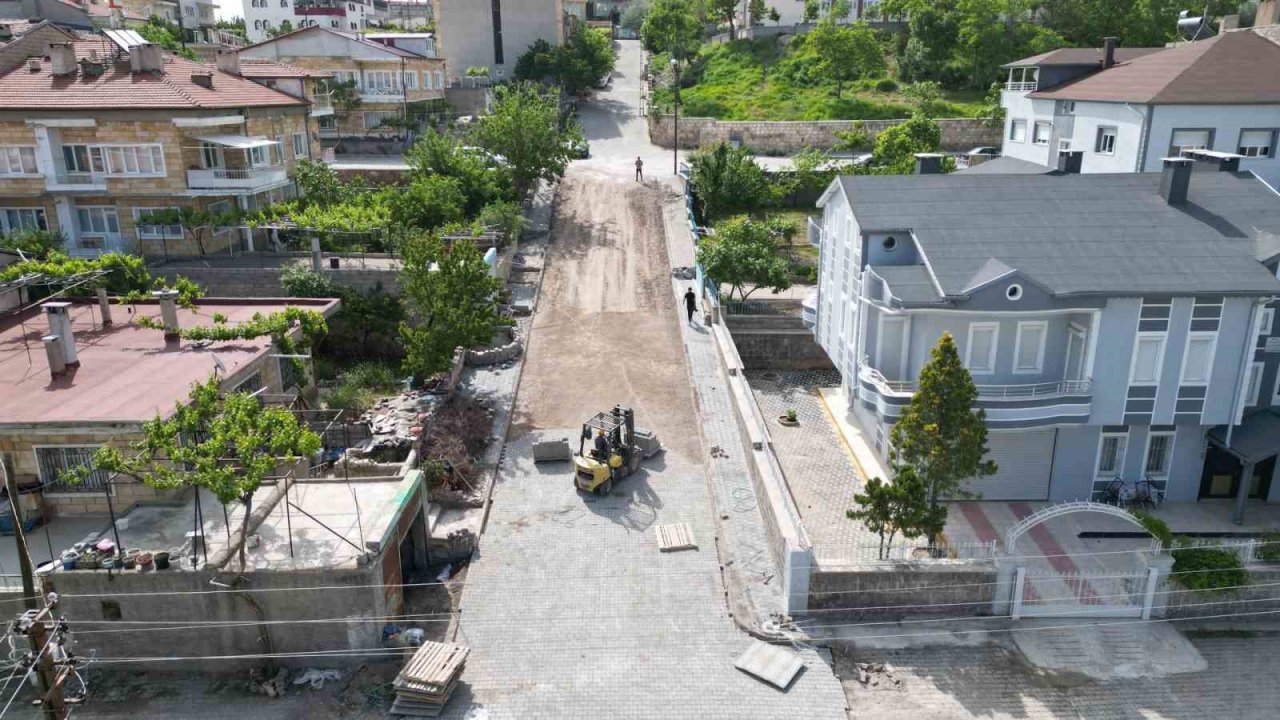 Nevşehir’de yol yenileme çalışmaları devam ediyor