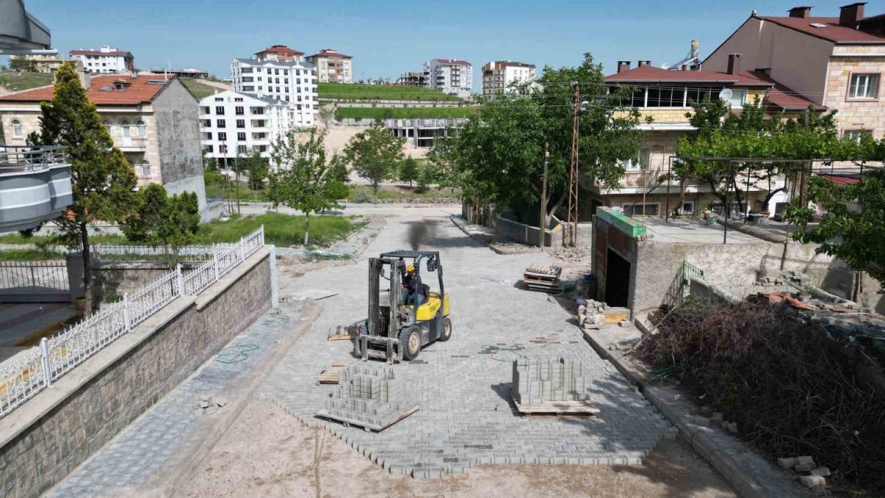 Nevşehir’de yol yenileme çalışmaları devam ediyor