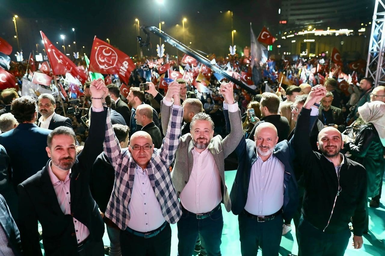 Başkan Çolakbayrakdar: "Kazanan milli iradenin üstünlüğü oldu"