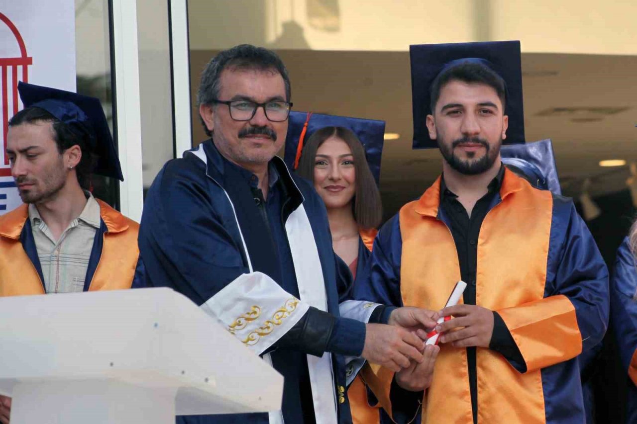 MSKÜ Bodrum GSF’de mezuniyet töreni