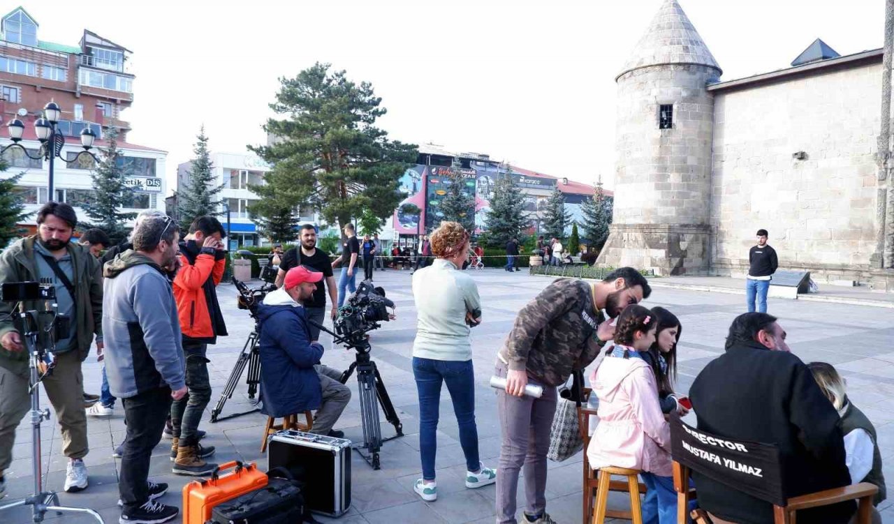 Ahmet Yenilmez: “Erzurum Kongresi bilinmezse Cumhuriyetimizin yüzüncü yılını layıkıyla kutlayamayız”