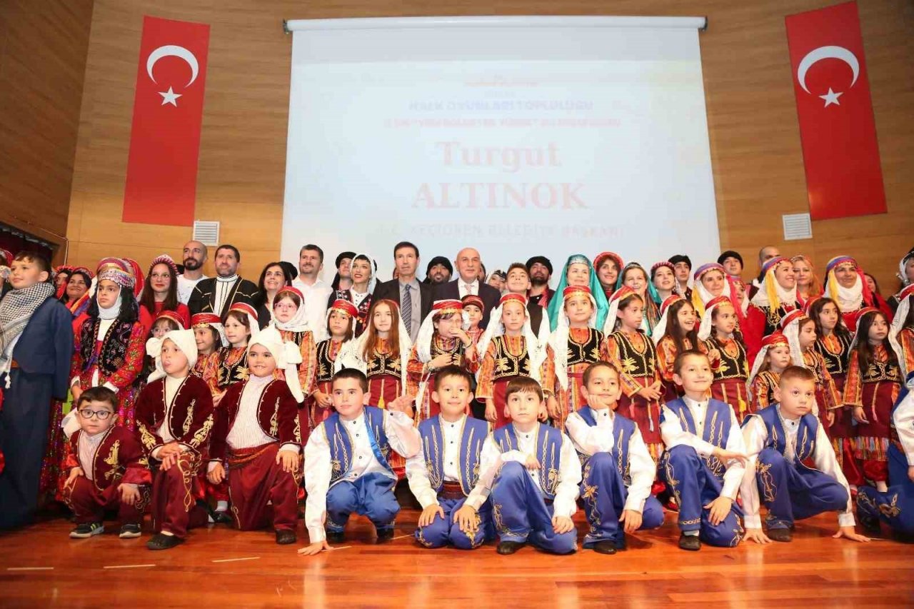 Keçiören halk oyunlarıyla şenlendi