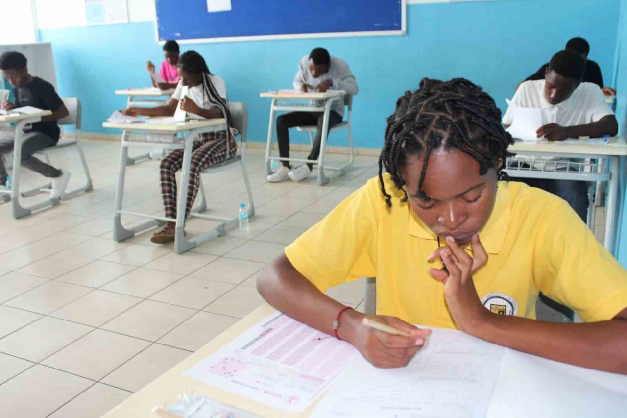 7 bin yabancı öğrenci Türkiye’de okumak için sınava girdi