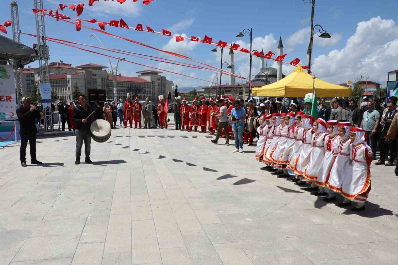 Ağrı’da Bilim Şenliği başladı