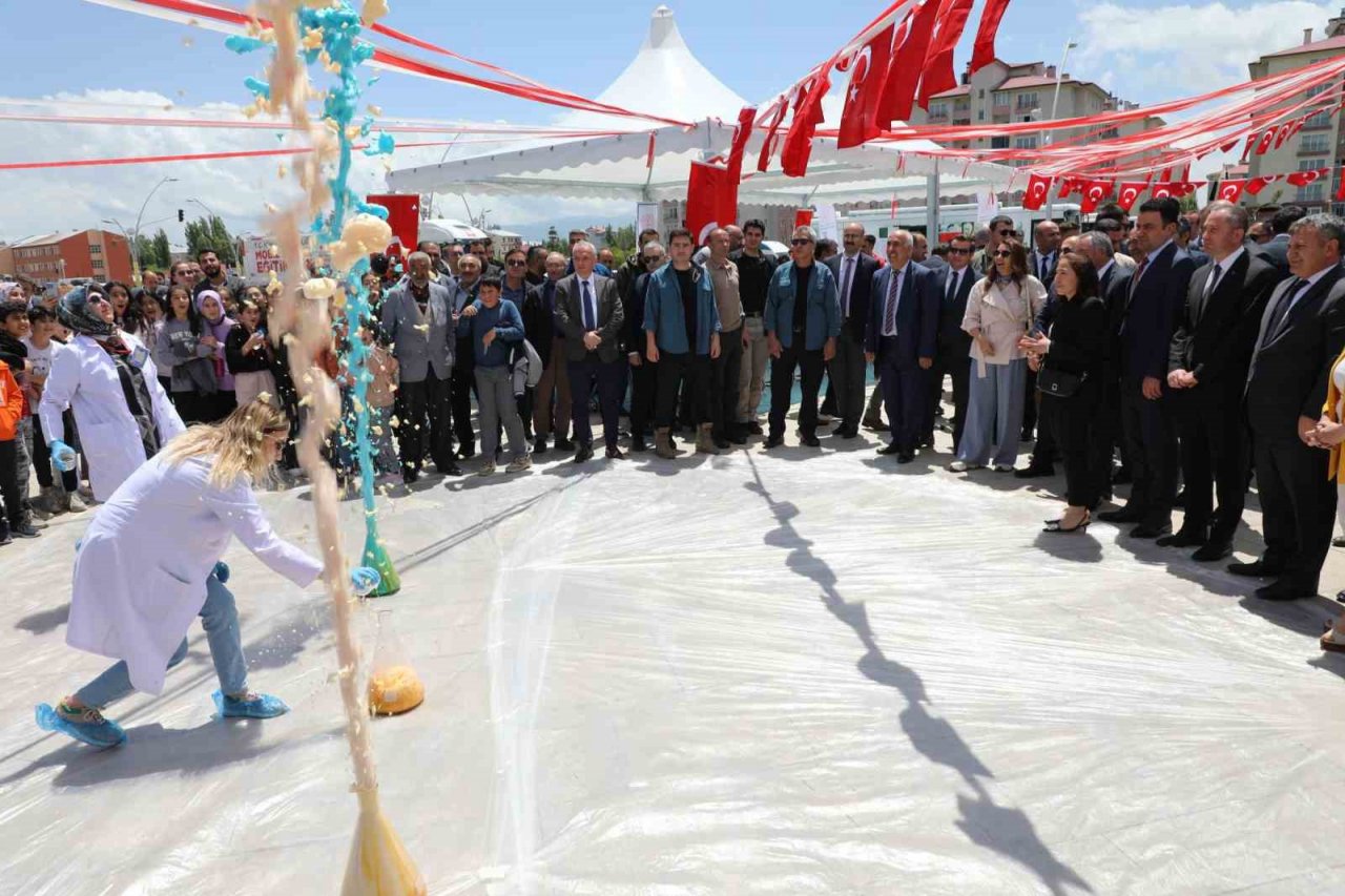 Ağrı’da Bilim Şenliği başladı
