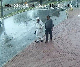 Dilencinin yaptığı rol, tiyatroculara taş çıkarttı