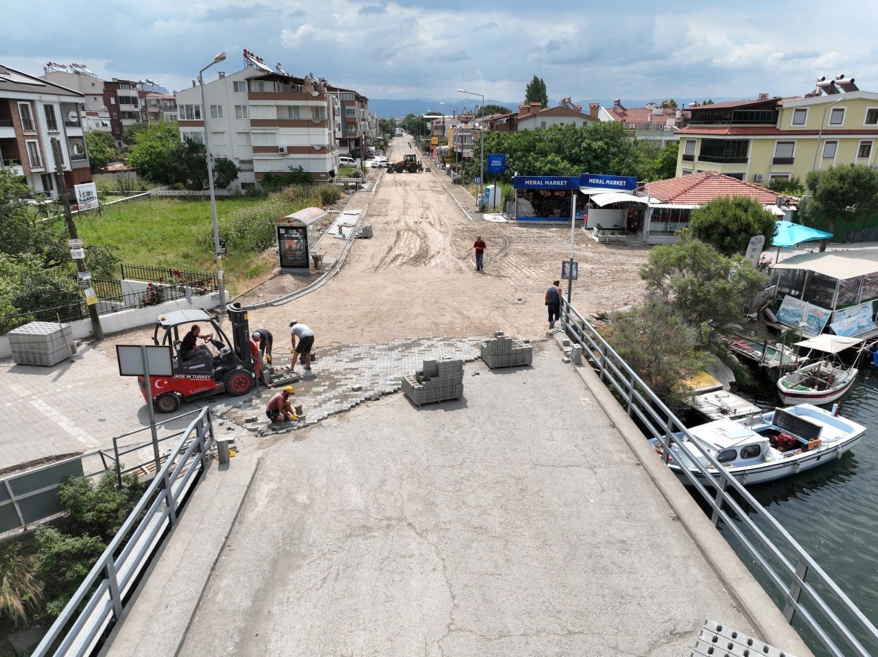 İkizçay Mahallesi’nde yollar yenileniyor