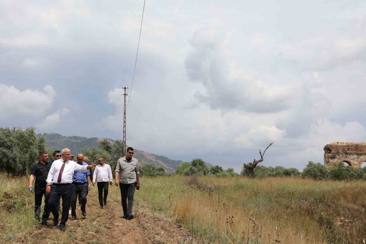 Başkan Atay, Tralleis’teki çalışmaları yerinde inceledi