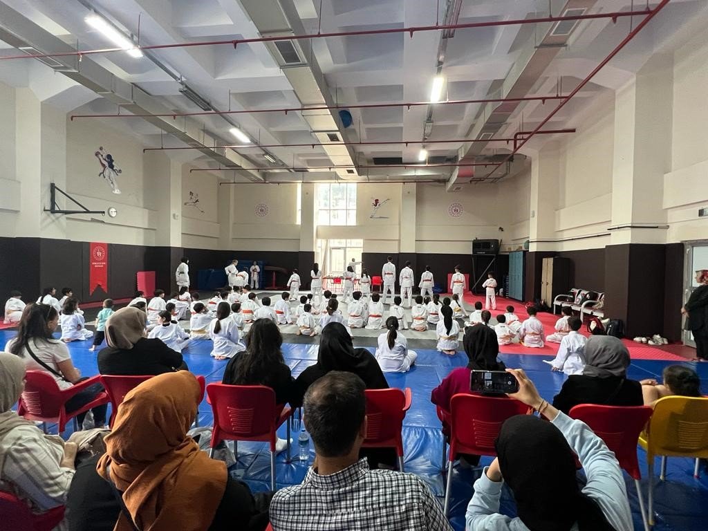 Karetede 120 sporcu yeşil kuşak aldı