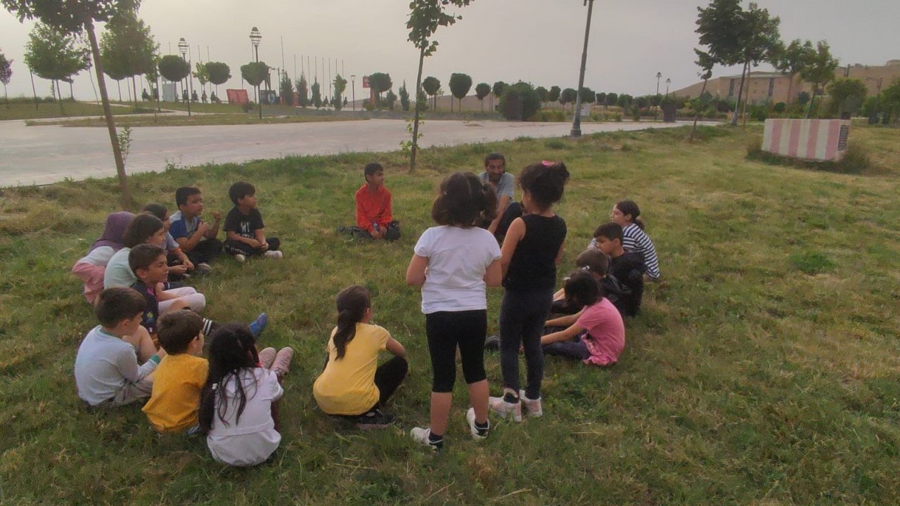 Batman’da çocuklar aileleriyle kamp yaparak doğayı öğrendi