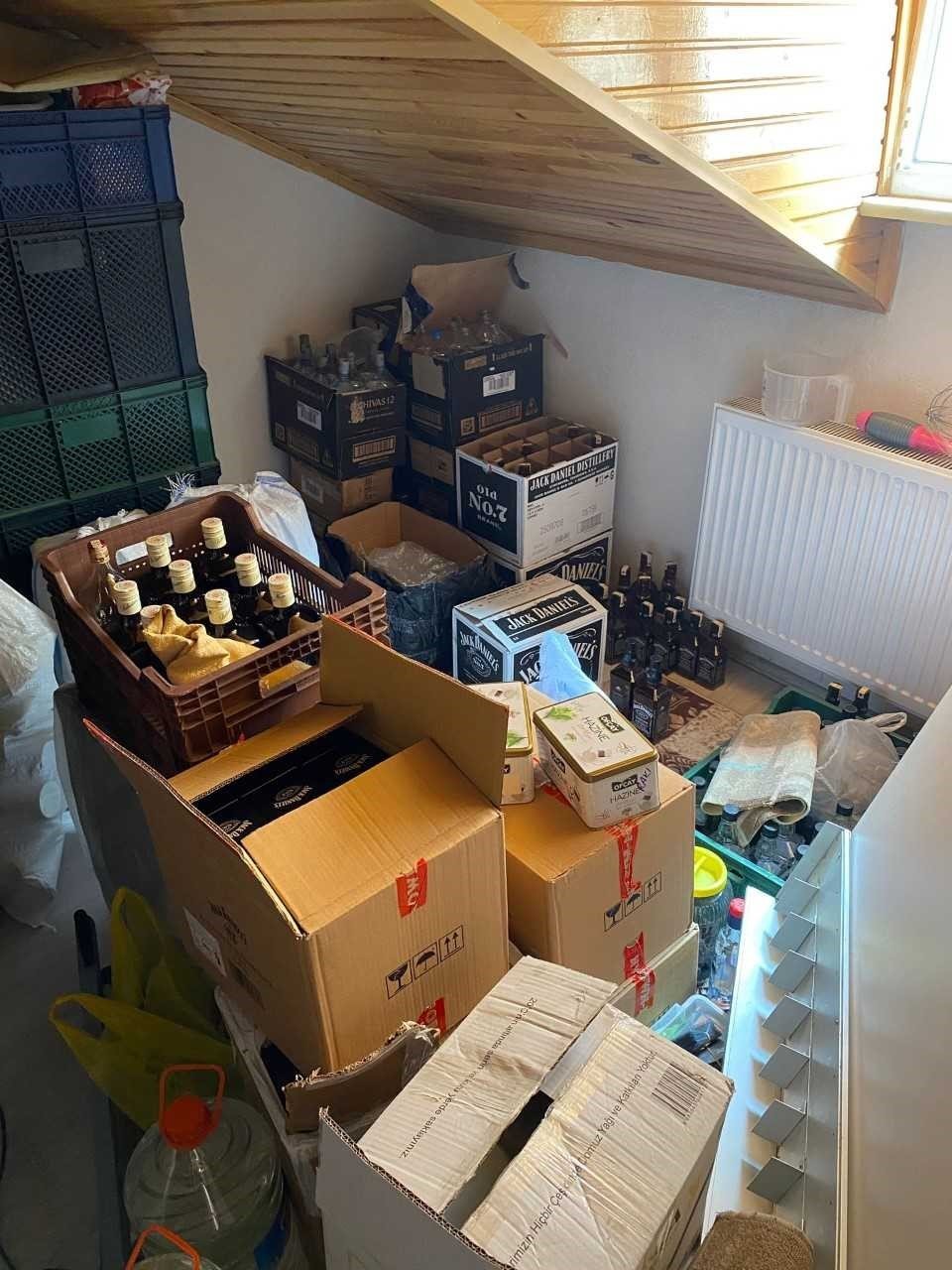 Denizli’de alkol kaçakçılarına büyük darbe