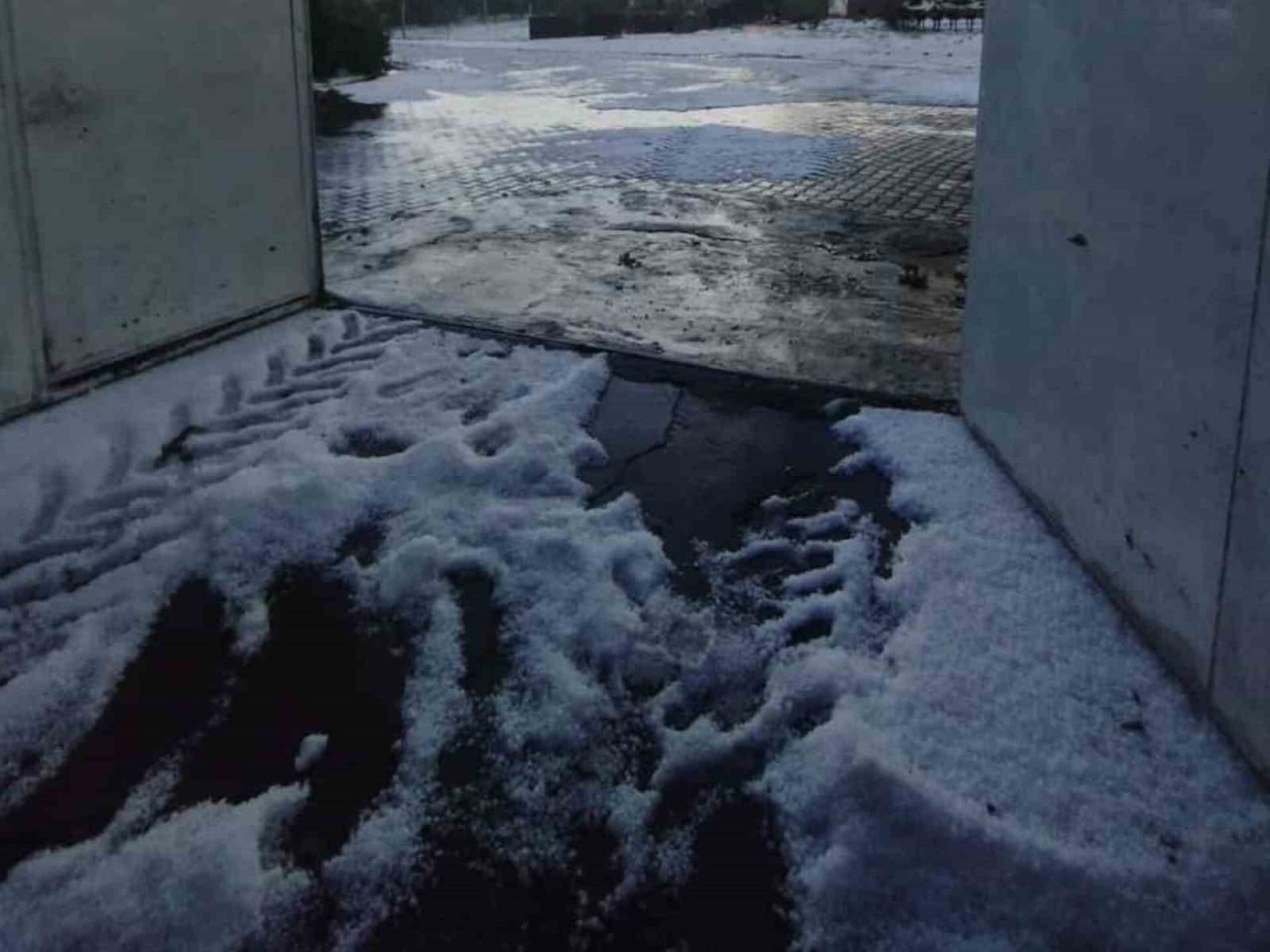 Diyarbakır’da sağanak ve dolu hayatı olumsuz etkiledi