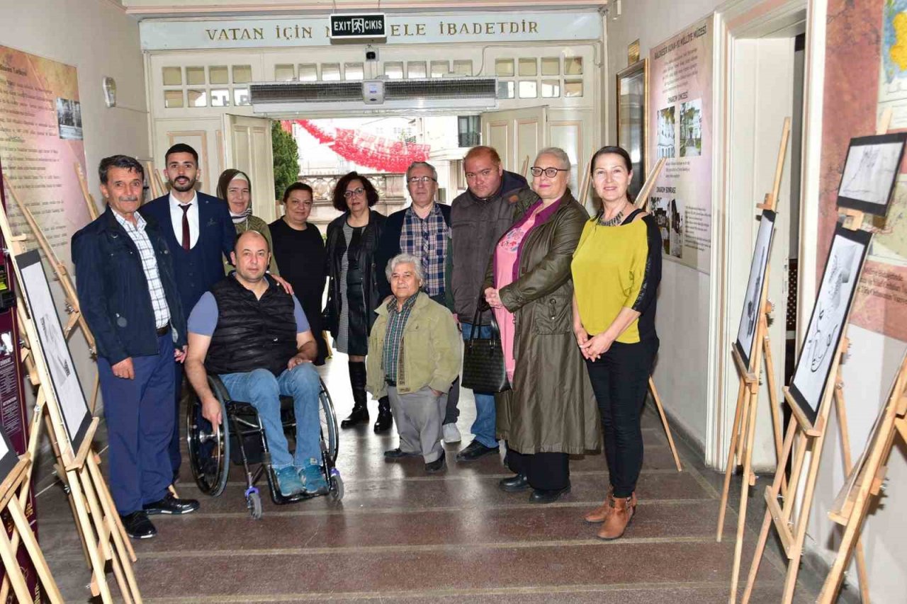 Engelli sanatçılar Doğan ve Elaldı’dan karma sergisi