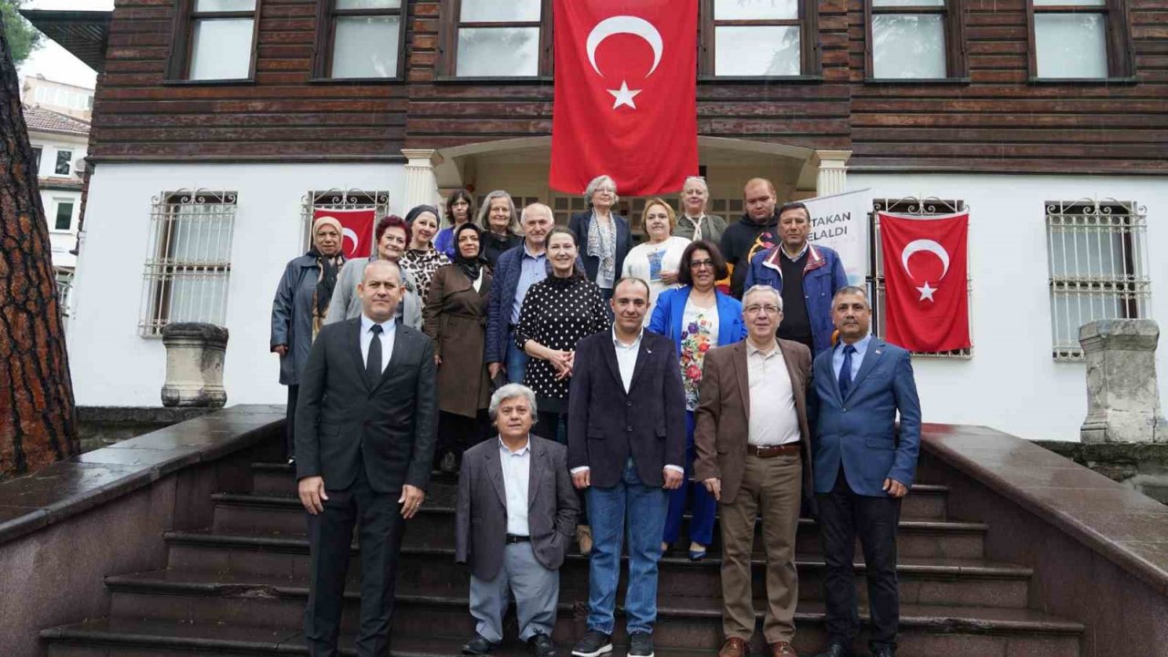 Engelli sanatçılar Doğan ve Elaldı’dan karma sergisi