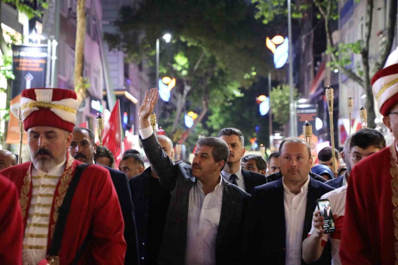 Esenler’de sokaklara sığmayan fetih coşkusu