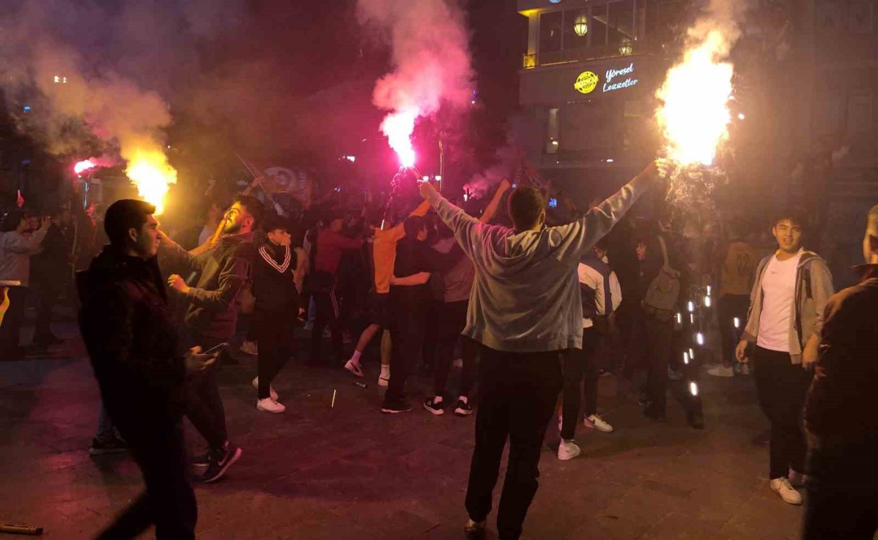 Galatasaray’ın şampiyonluğu Erzincan’da coşkuyla kutlandı