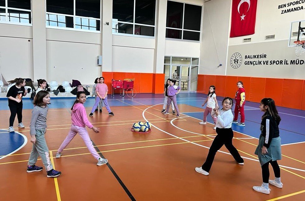 İlkokul öğrencileri sporun her dalı ile buluşacak