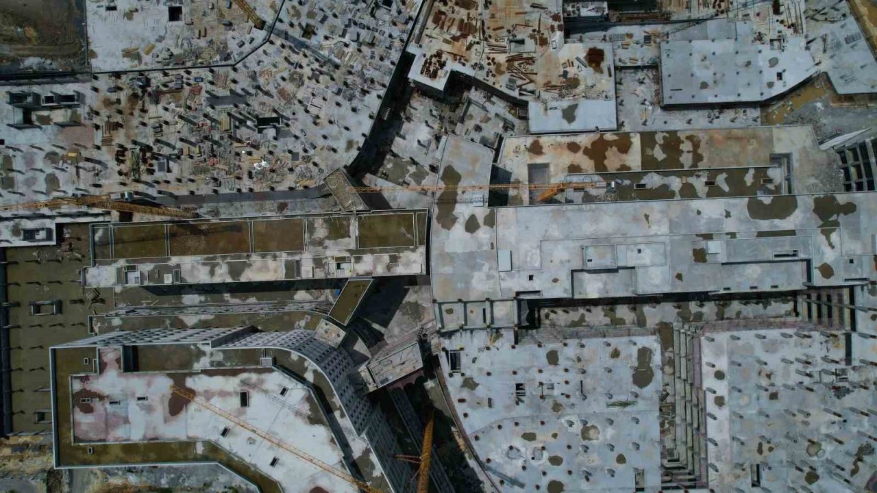 İstanbul Tıp Fakültesi’nin yeni sağlık üssü Hasdal’da yükseliyor: İlk etabı 2024’te bitecek