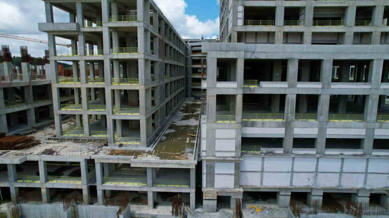 İstanbul Tıp Fakültesi’nin yeni sağlık üssü Hasdal’da yükseliyor: İlk etabı 2024’te bitecek